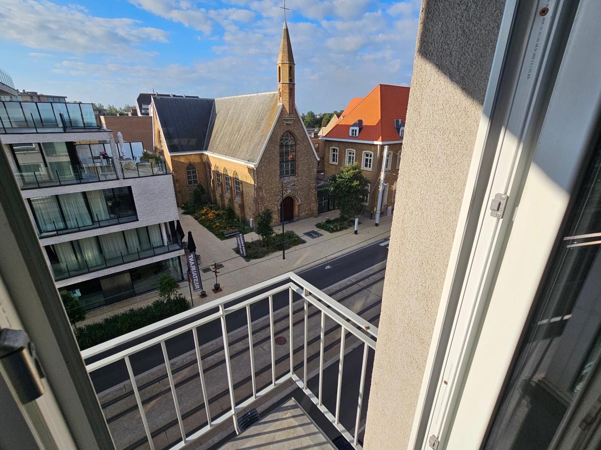 Cote A L'Oostduinkerke Met Gratis Garage Apartman Kültér fotó
